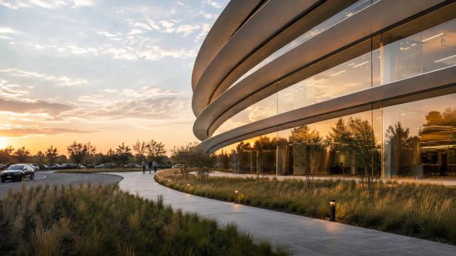 AI-illustratie van de Apple-campus bij zonsondergang
